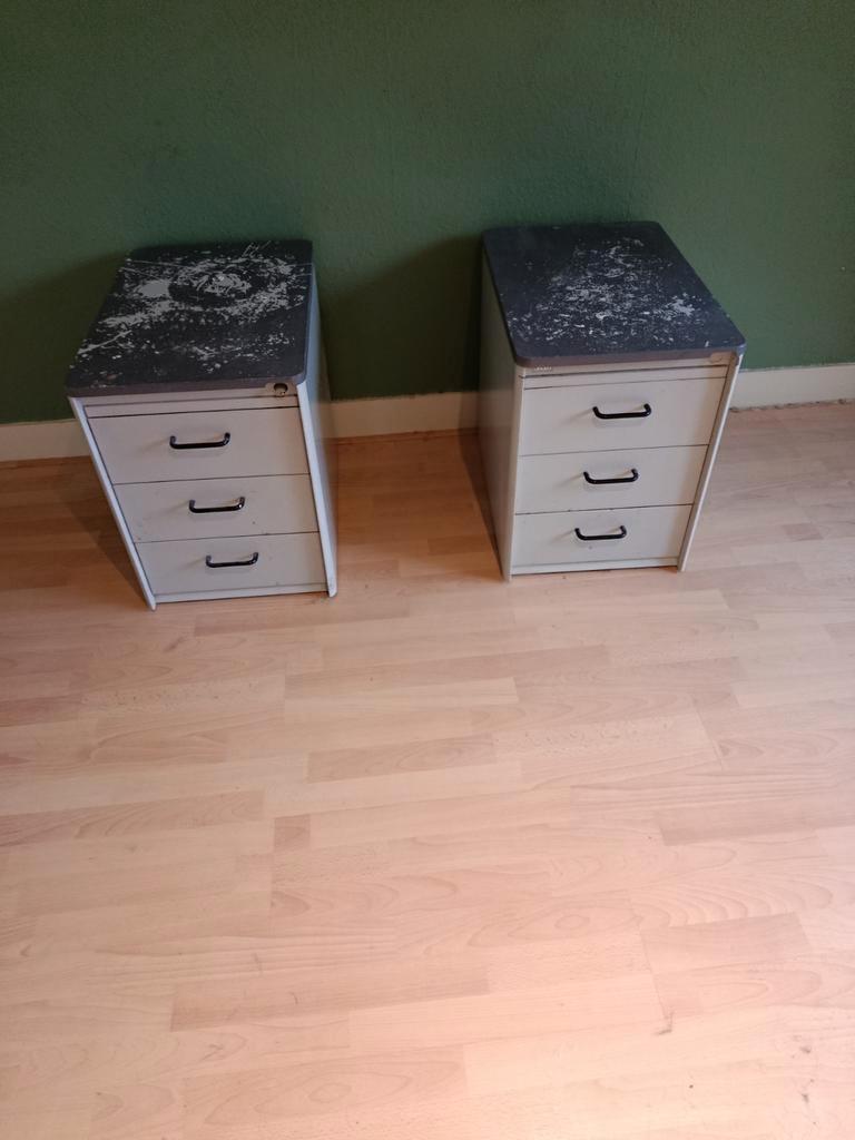 2 Ladekasten gratis af te halen