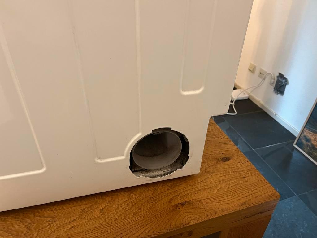 Gratis ophalen ; Nette Miele Azora Droger