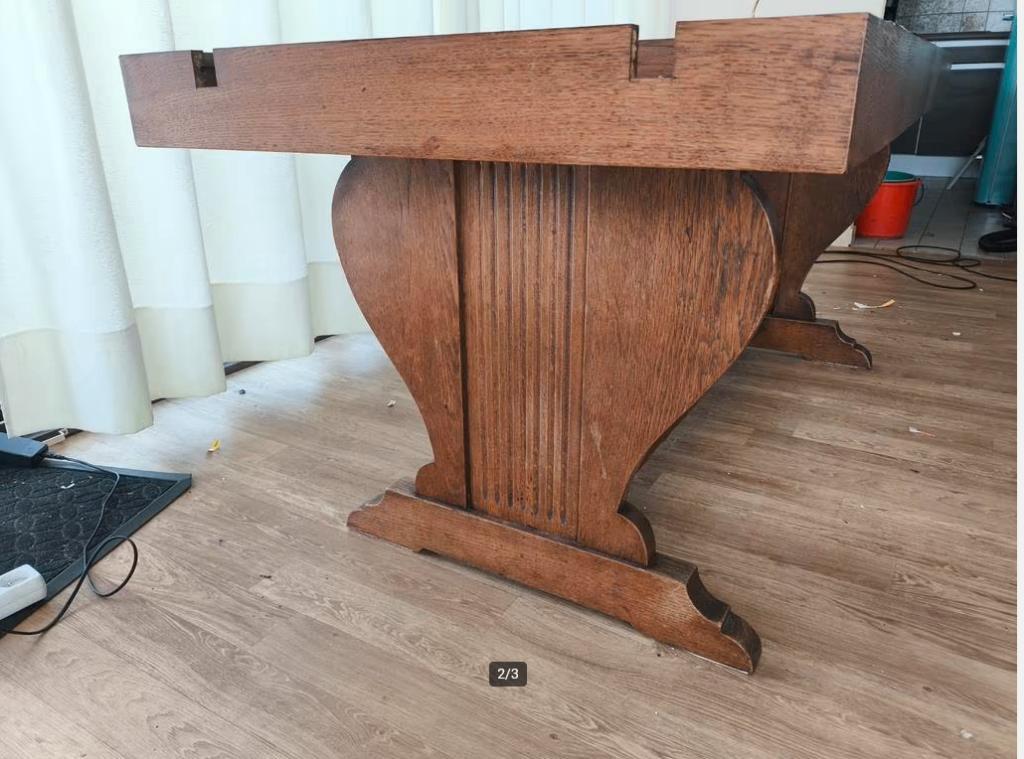 Antieke eettafel met 6 stoelen