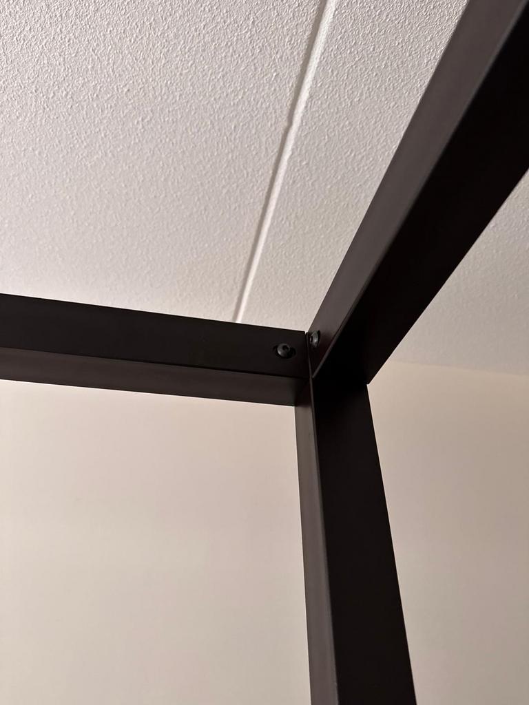 Zwart Stalen 2 persoons bed