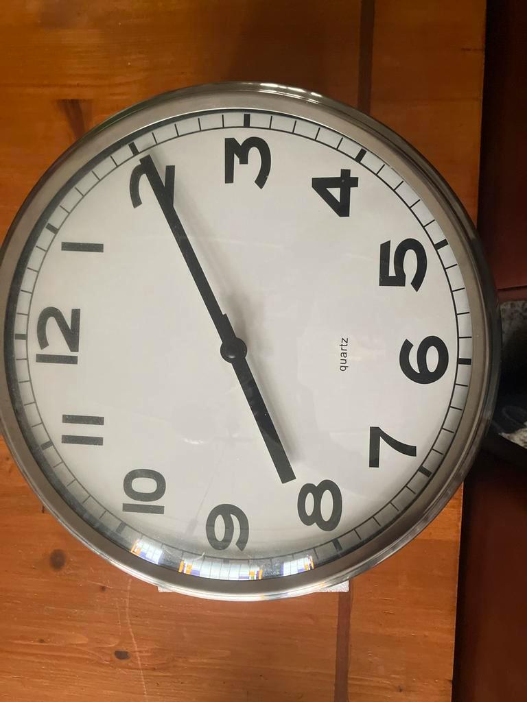 Mooie Wandklok - Tijdloos Design