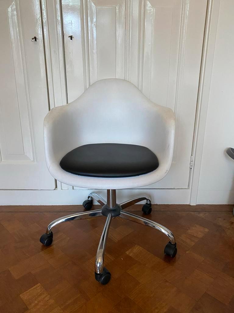 Gratis bureaustoel - in hoogte verstelbaar