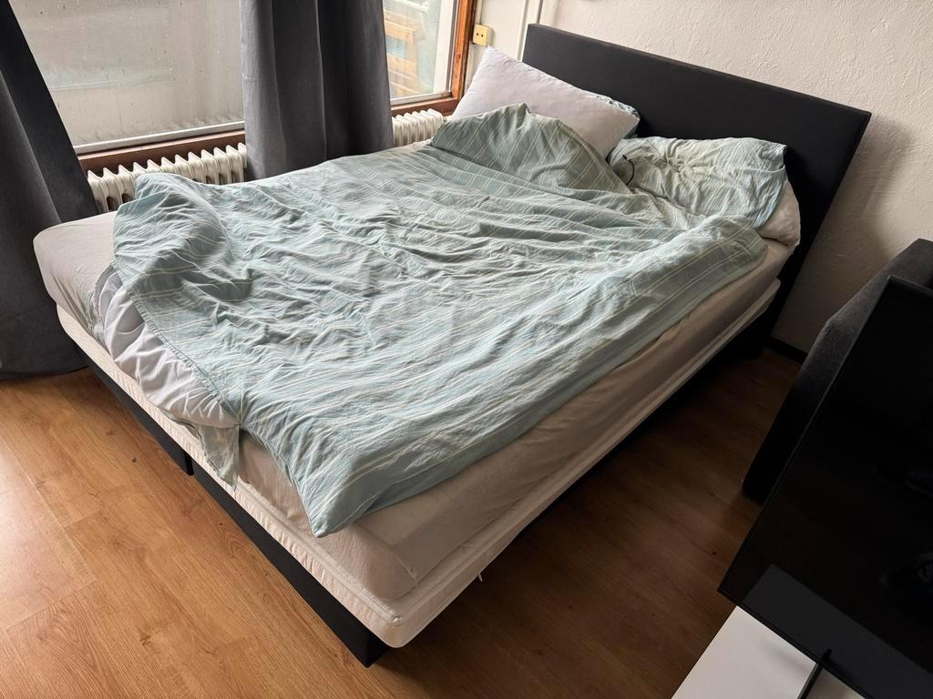 Gratis af te halen bed - Afmetingen onbekend