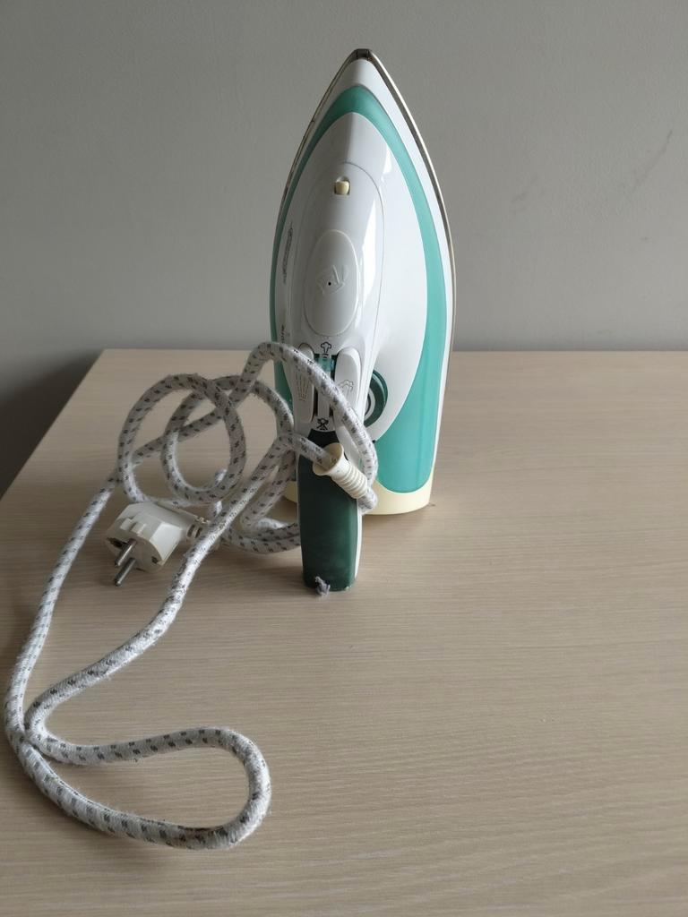 Strijkplank + strijkijzer