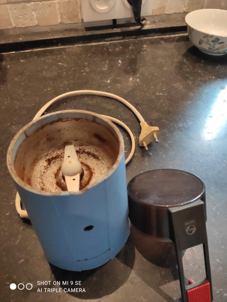 Retro koffiemolen Philips, gratis