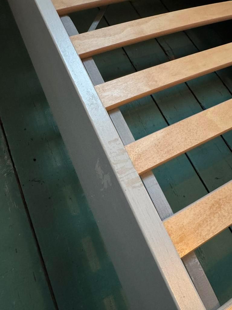 Wit bed, hout, 140x200, gratis ophalen