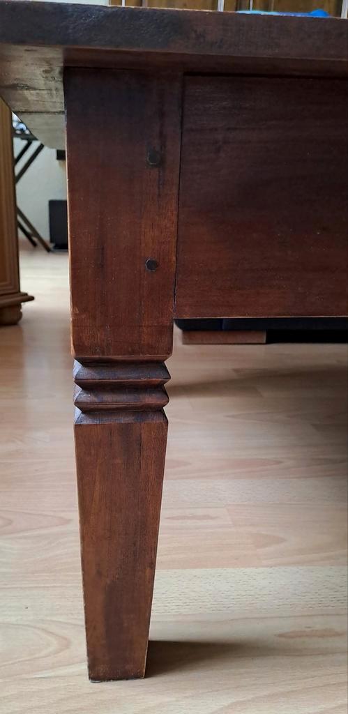 Koloniale salontafel met bijzettafels - set of los