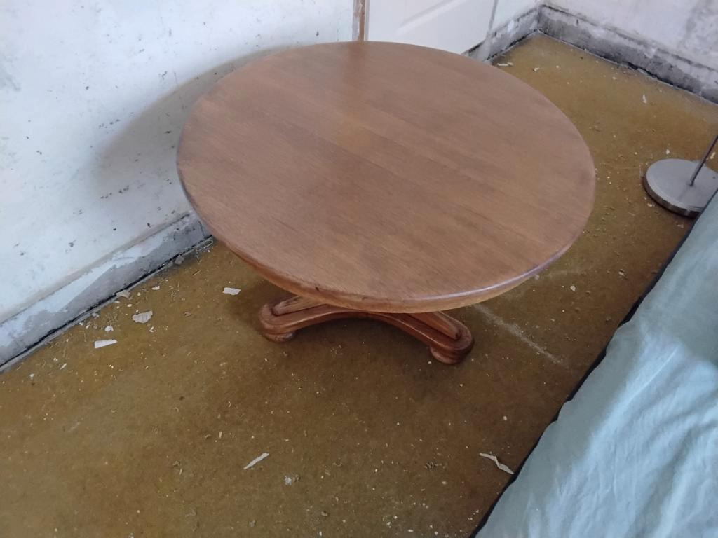 Gratis houten tafel inclusief glazen blad