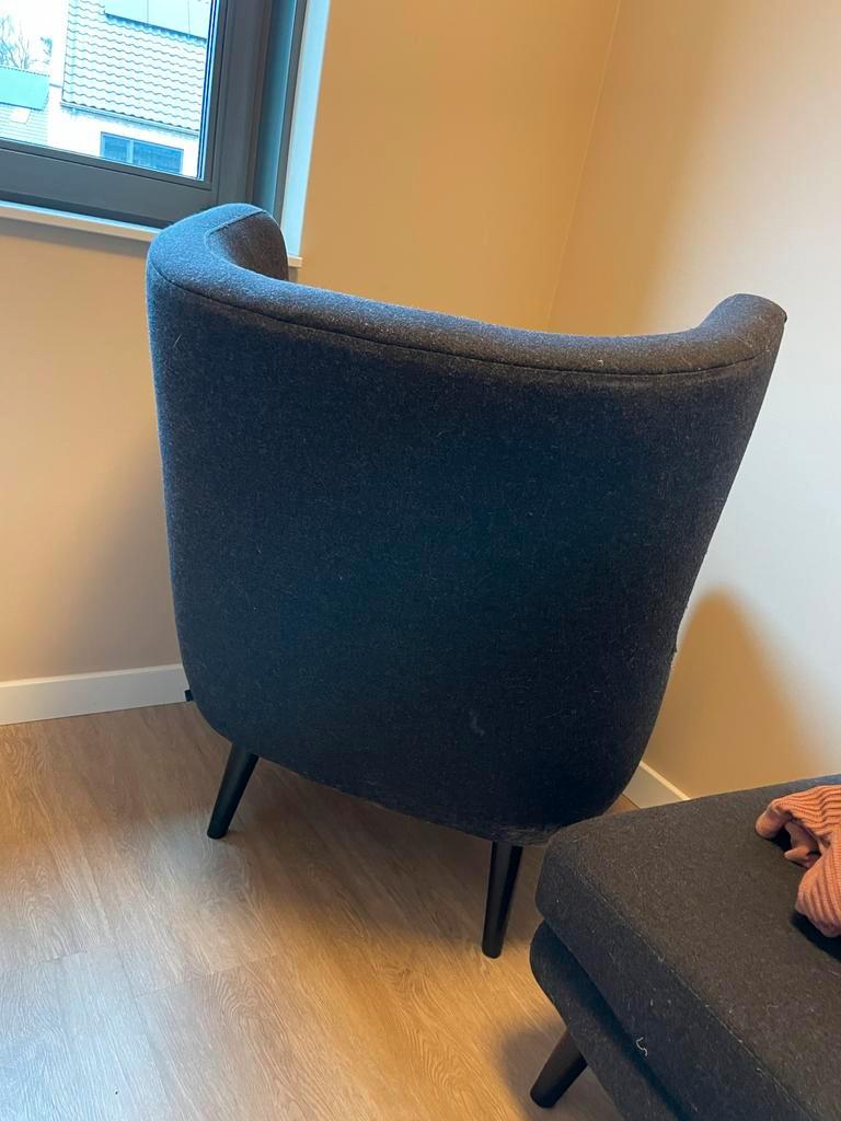 Gratis fauteuil met hocker - Kat schade