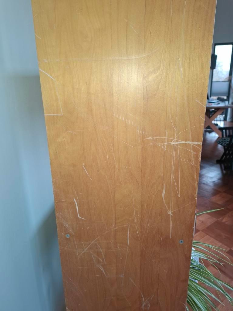 Lack kast ikea..opknapper. gratis op te halen