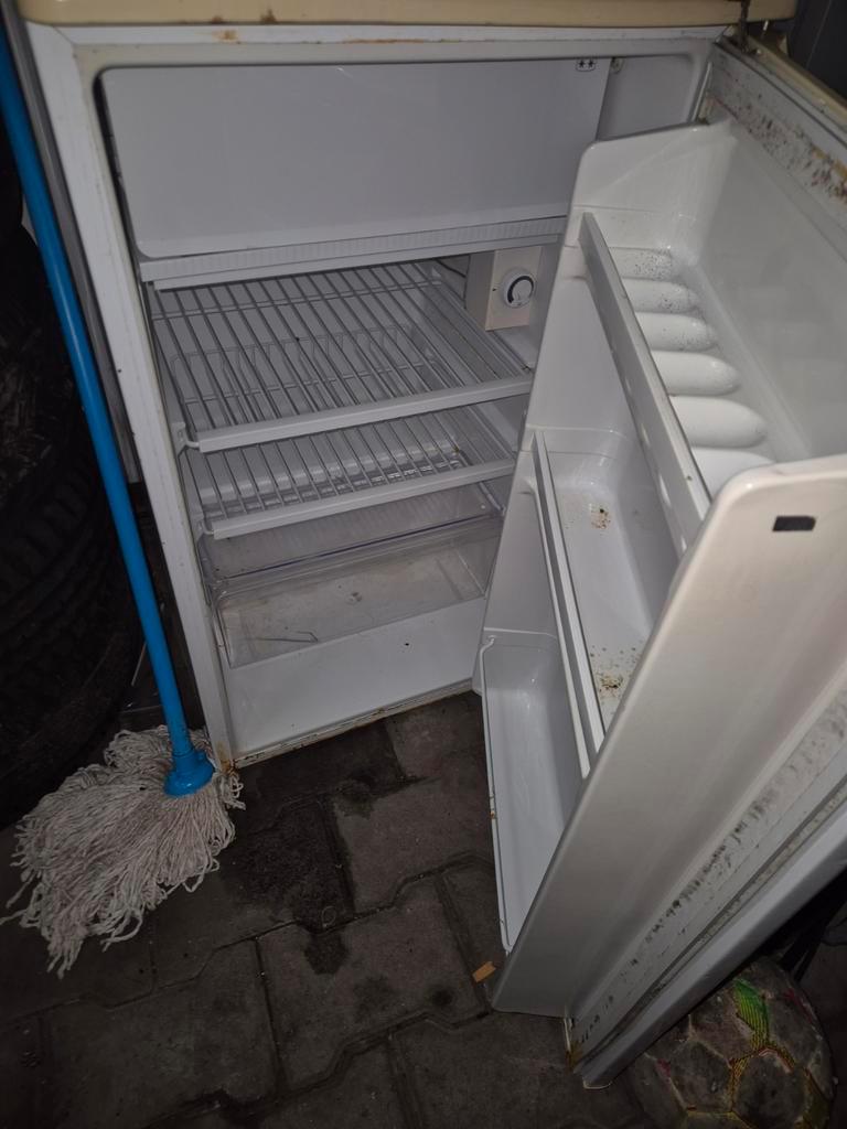 GRATIS Kleine Koelkast met Vriesvak