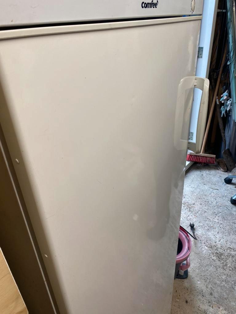 Vriezer met 4 laden en aflegplank