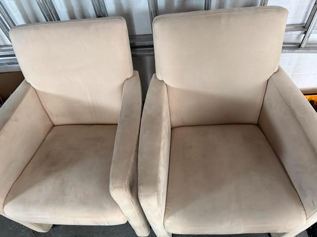 GRATIS, 6 Eetkamerstoelen op wieltjes in goede staat.