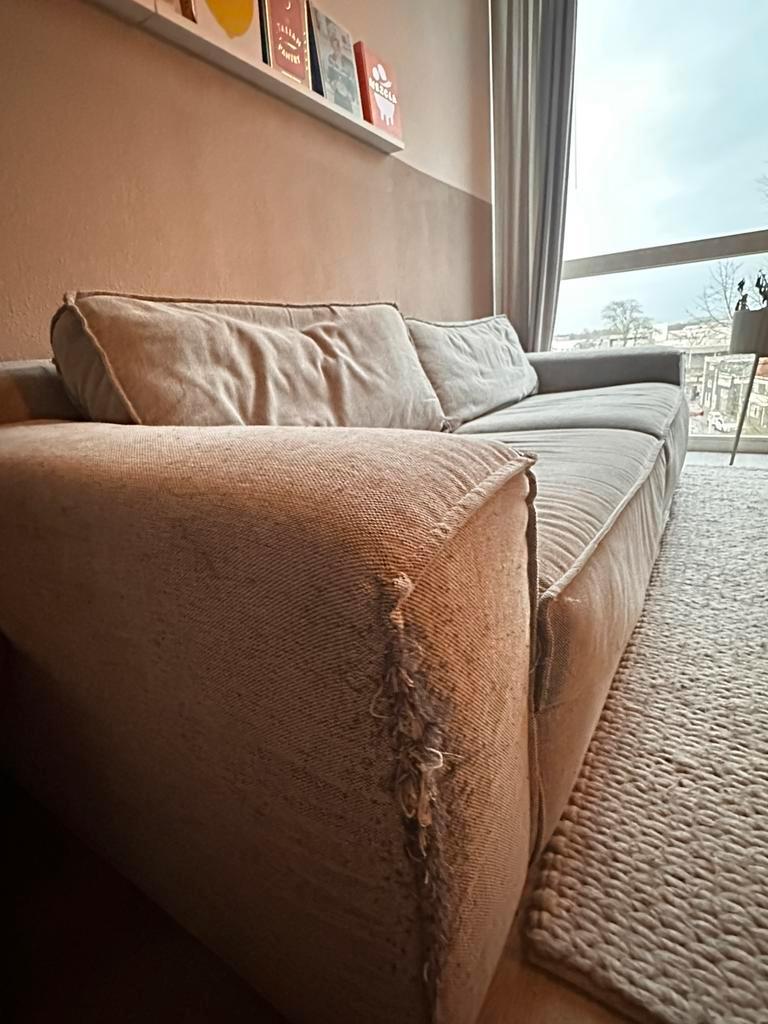 Grijze bank gratis af te halen