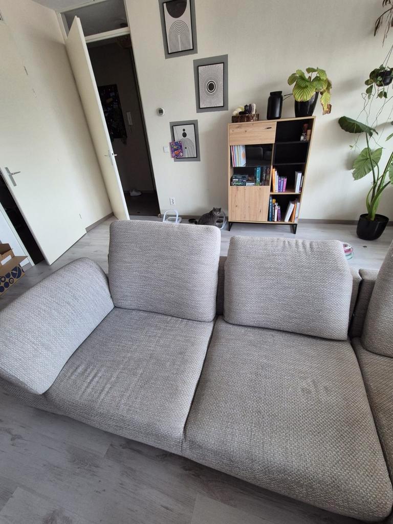 Comfortabele hoekbank met verstelbare rugleuning