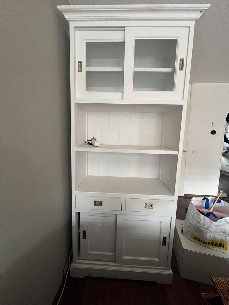 Vandaag GRATIS AFHALEN witte kast met glazen schuifdeuren