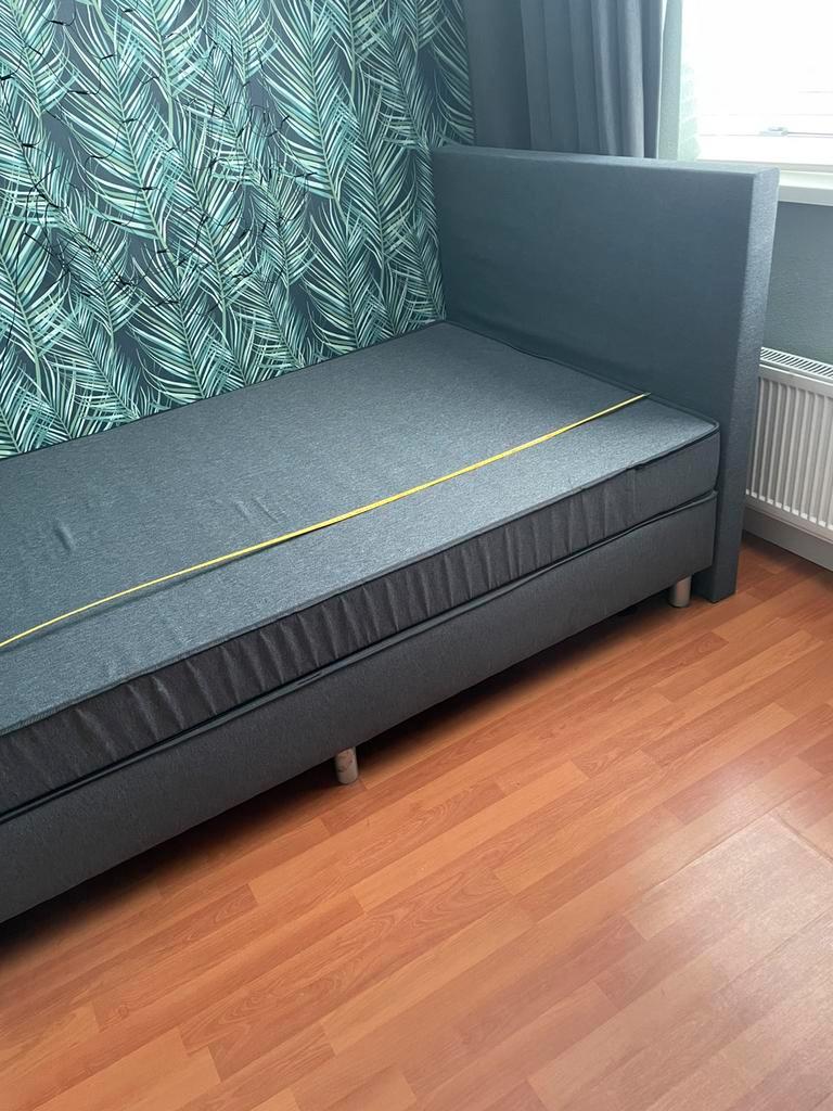 GRATIS, 1.20 meter breed bed.