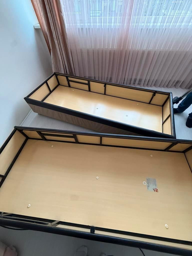 Tweepersoonsbed met opbergruimte 160/200