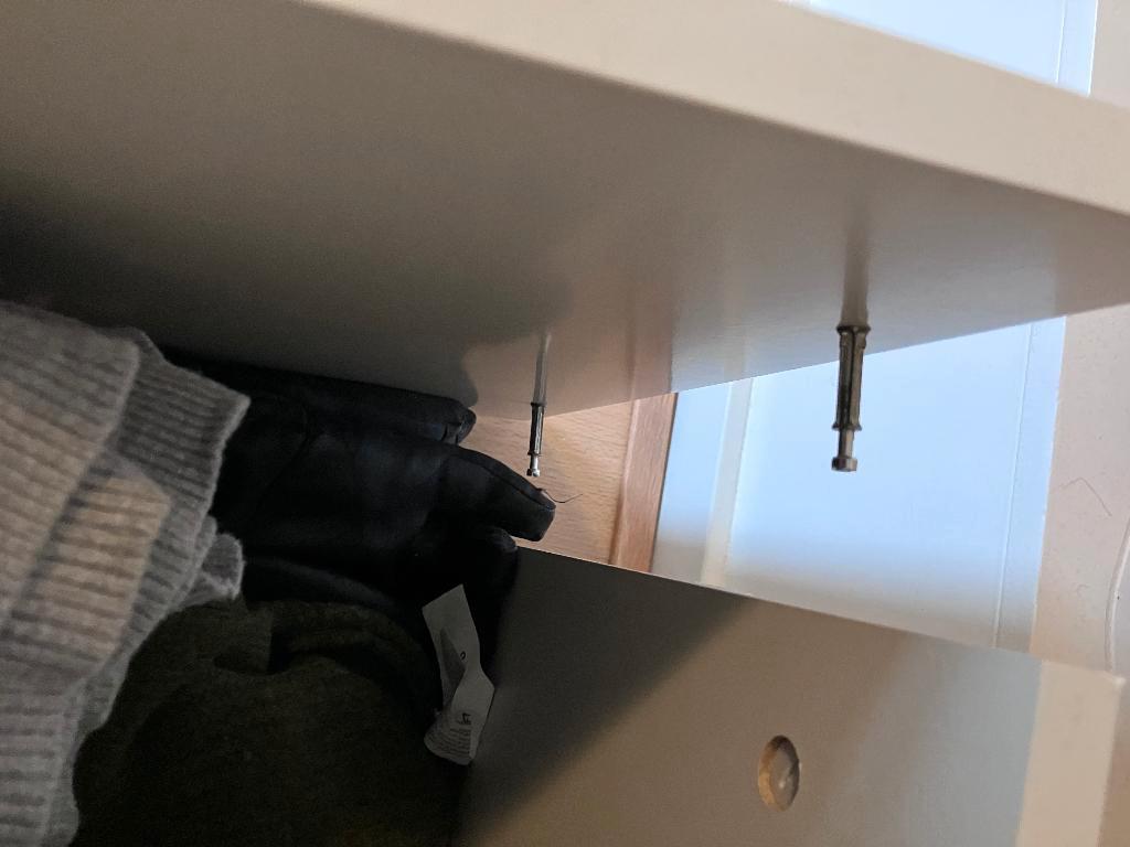 IKEA kledingkast gratis snel weg