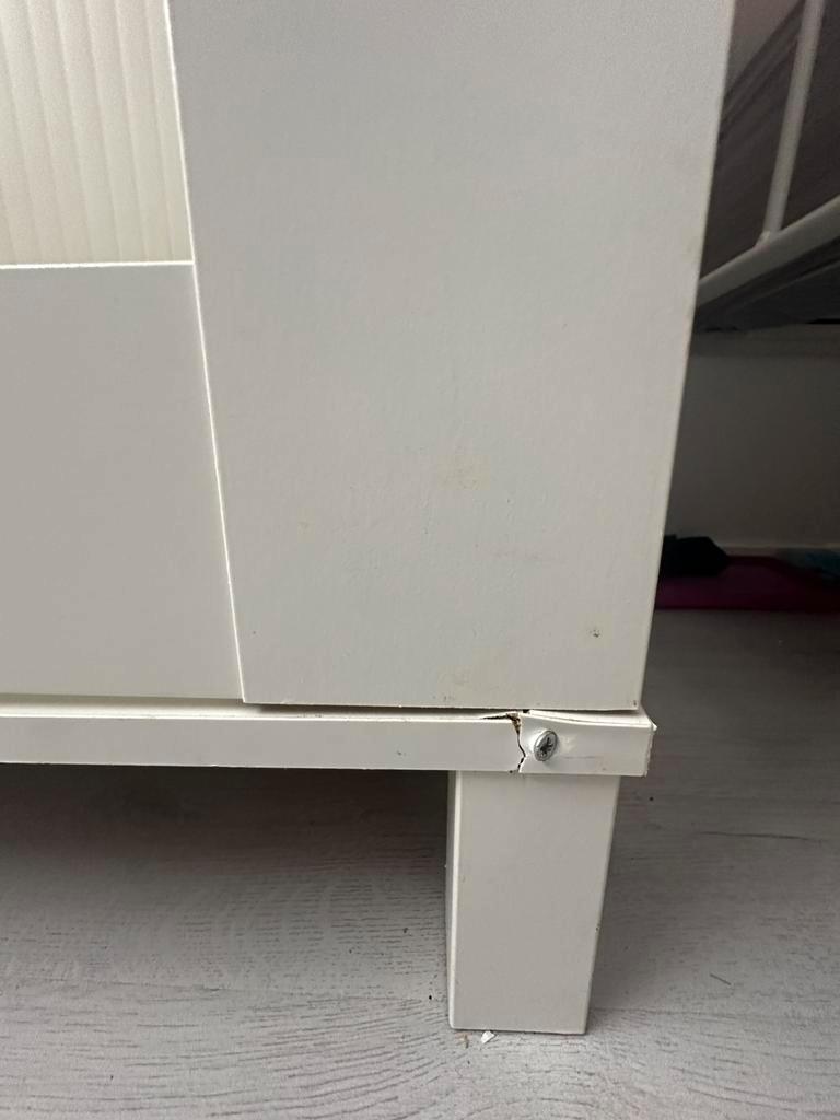 Gratis kledingkast - moet dit weekend WEG!