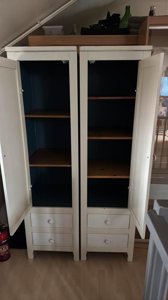 Gratis 2x grenen kast