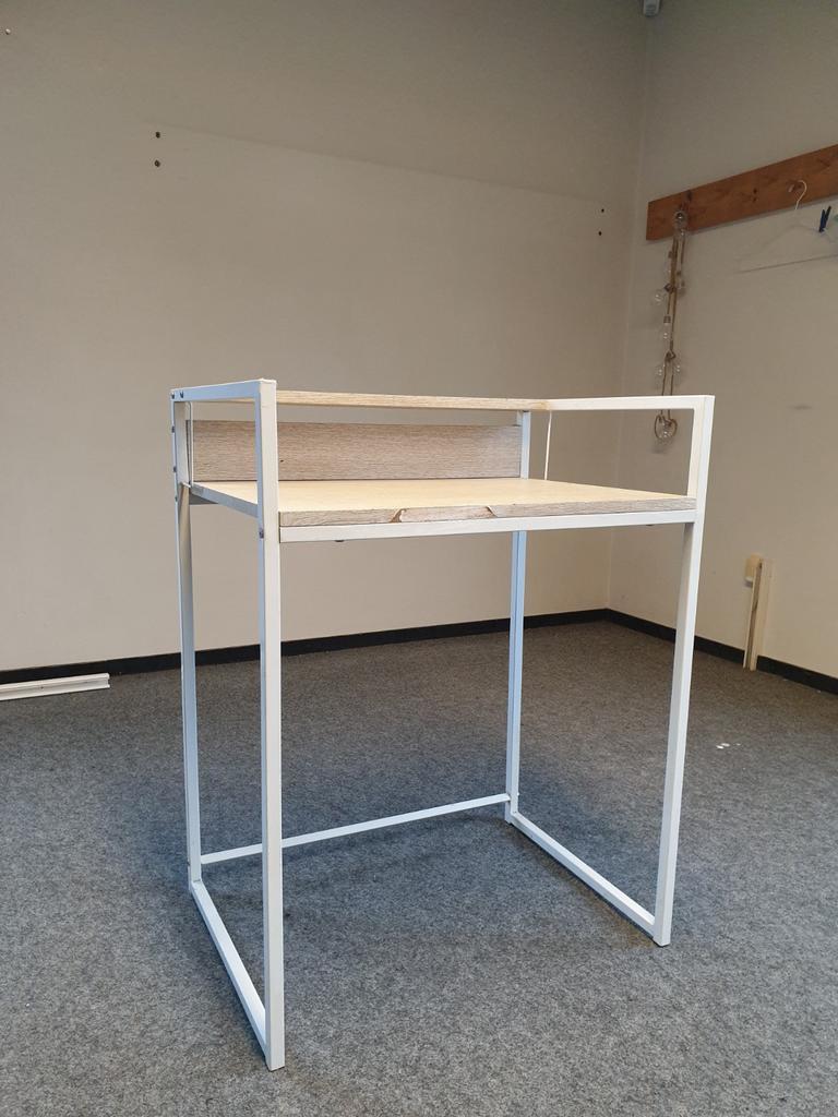 Klein Bureau - Gratis af te halen!