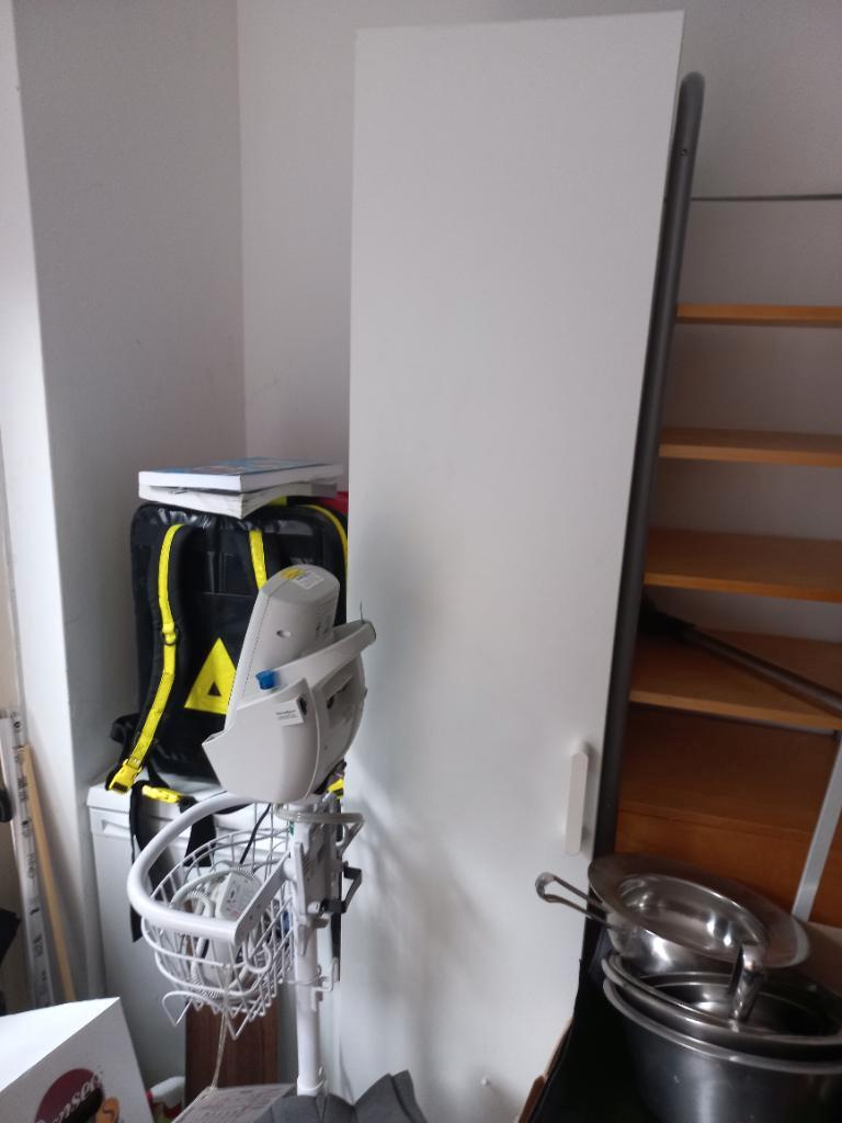 Veel meubels in redelijk tot goede staat, gratis af te halen