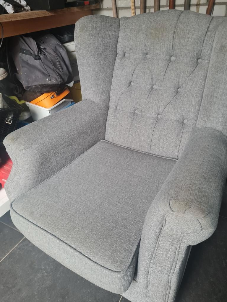 Grijs groene grote stoel