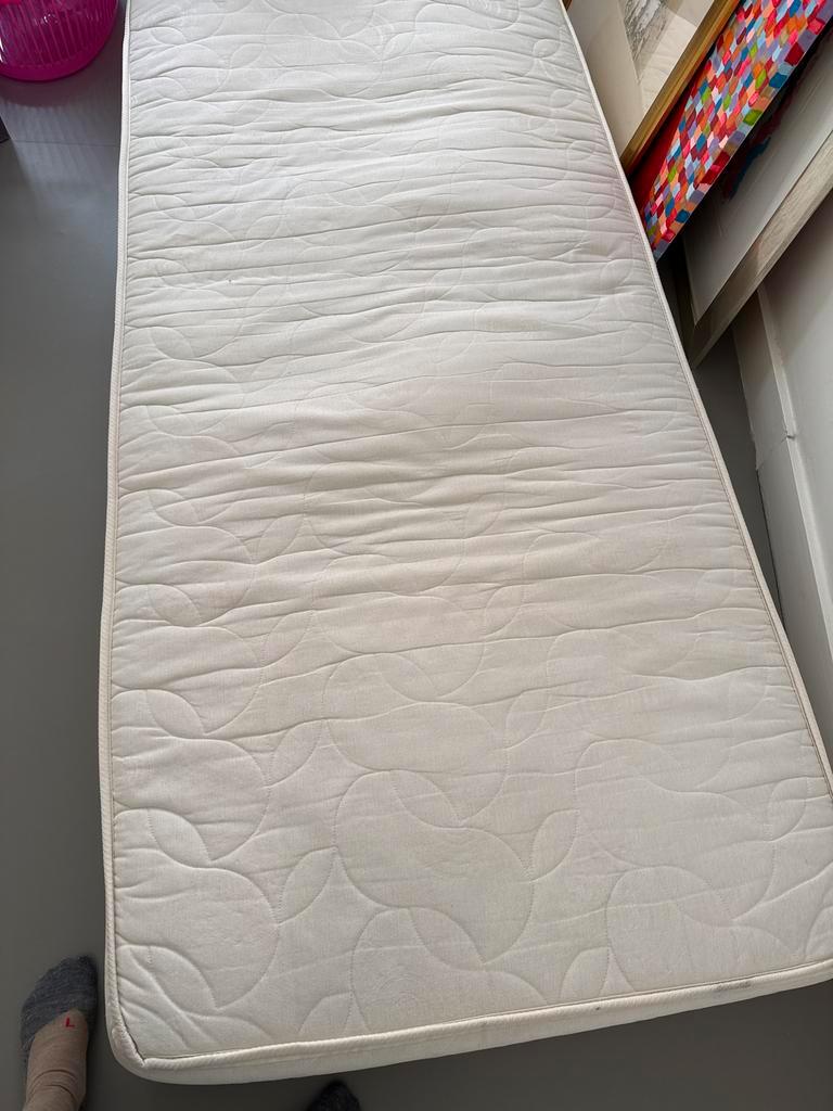 Gratis Matras 90x200 - Pocketveren - Kinderbed