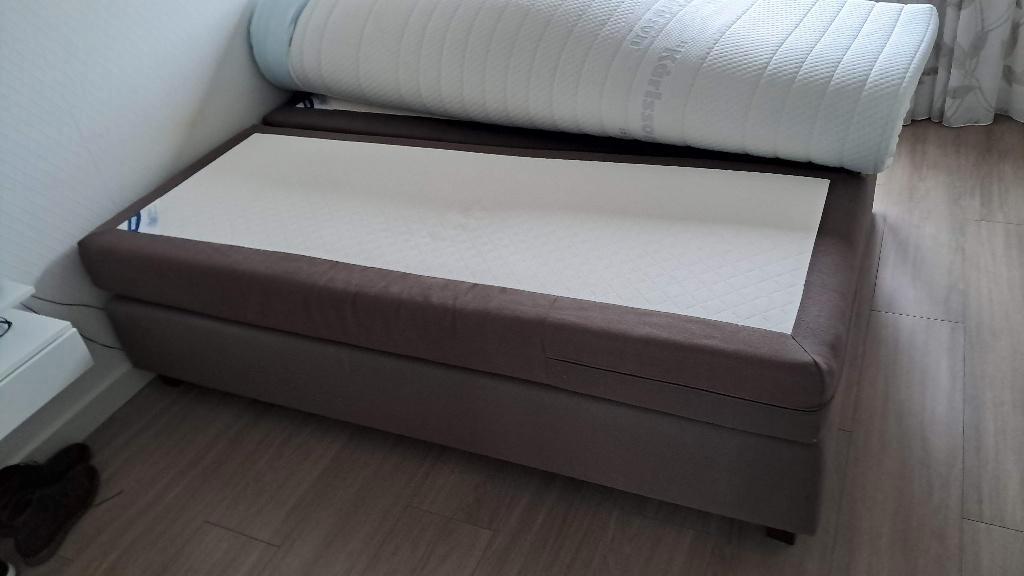 Gratis Boxspring 160 x 200 cm