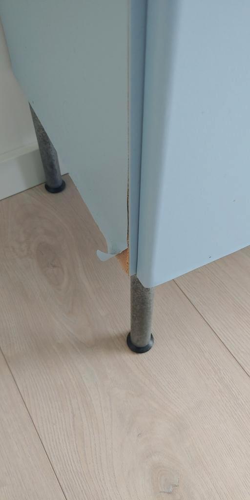 Badkamerkastje gratis af te halen