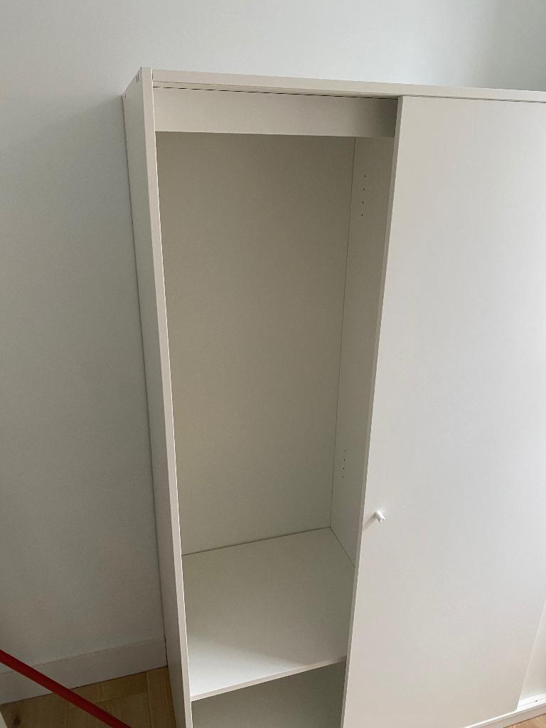 IKEA Kleppstad kledingkast met schuifdeuren