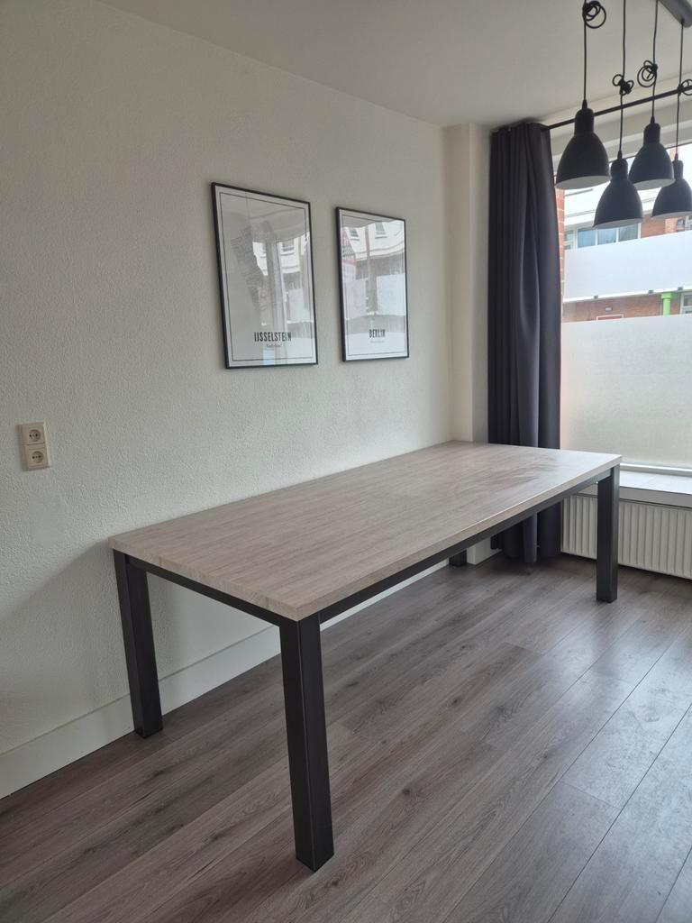 Grote Keukentafel - 220x100cm - Weg wegens verhuizing