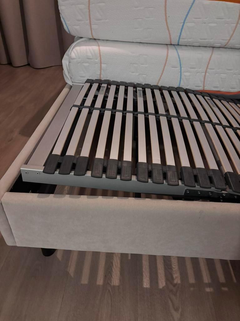 Bossflex 600 elektrische lattenbodem 80/200. Gebruikt.