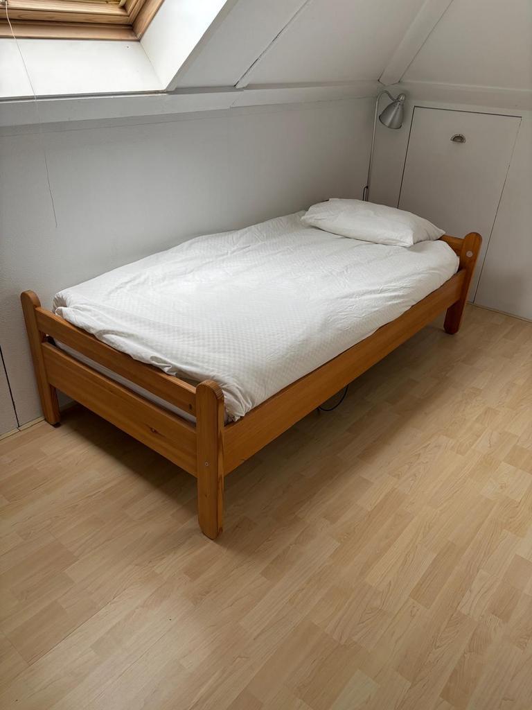 Gratis Houten Eenpersoonsbed