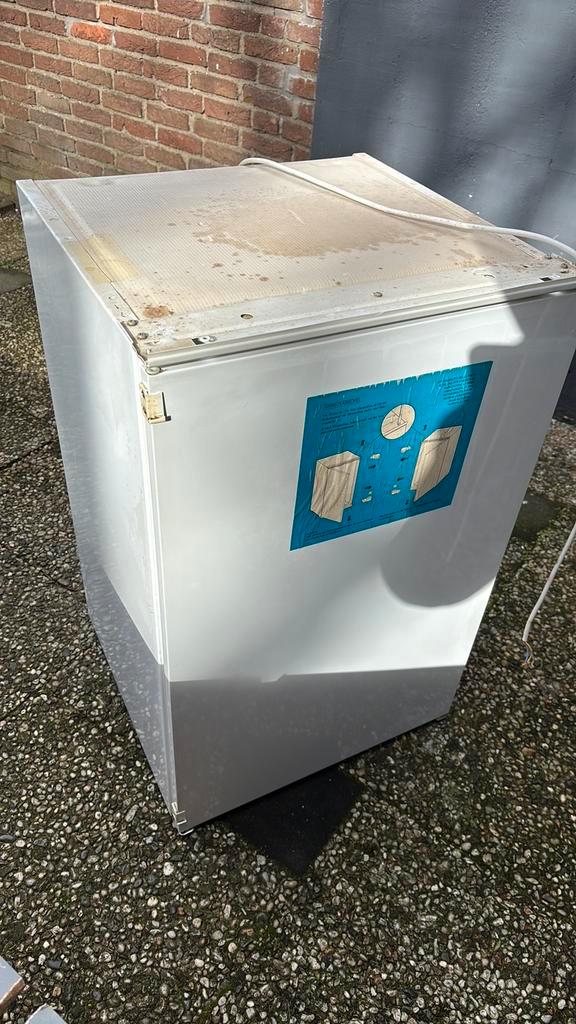 Gratis afhalen. Koelkast/oudijzer