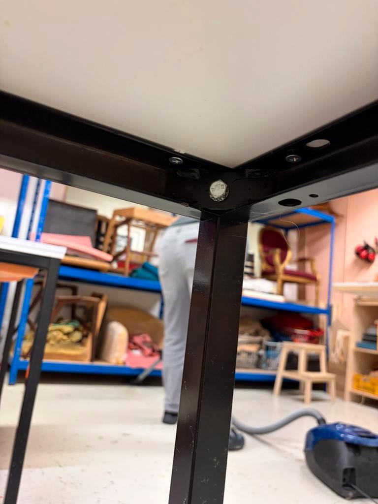 Snijtafel / Bureau / Werktafel - Ambachtelijk