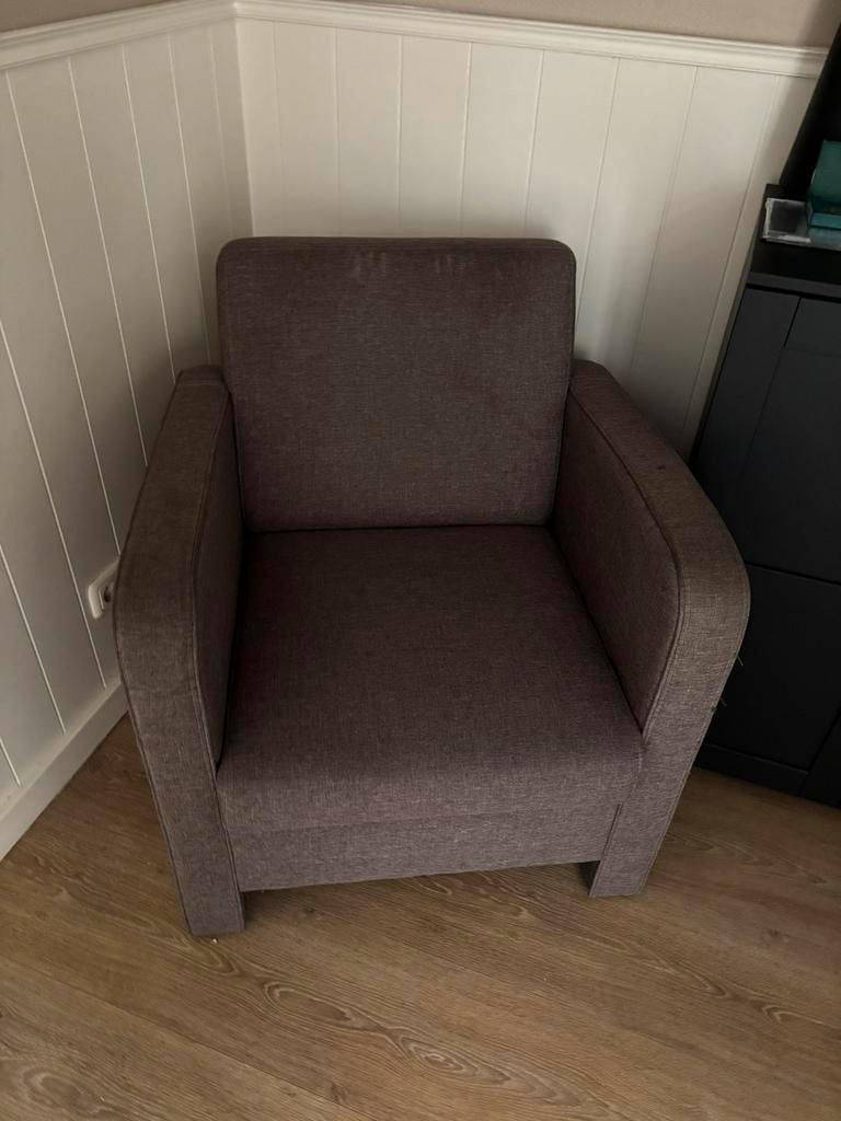 Gratis af te halen: 2 stoelen