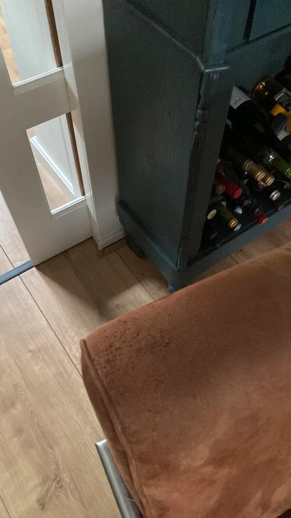 Stoel met lichte beschadiging Gratis