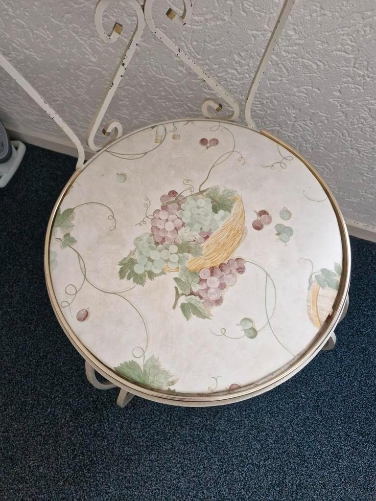 Vintage Stoeltje met Fruitmotief