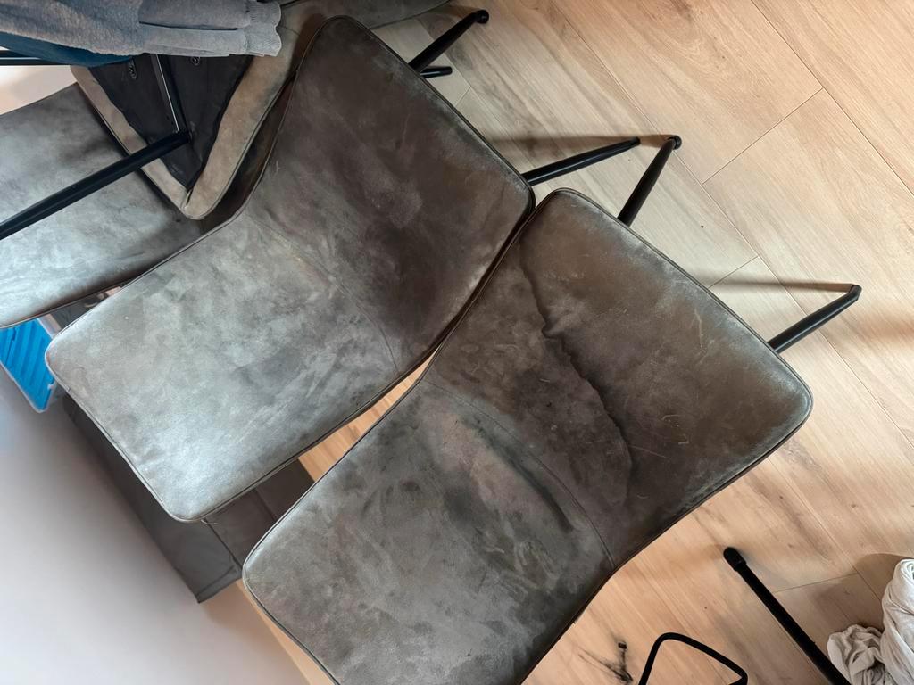 Gratis 6 Eetkamerstoelen
