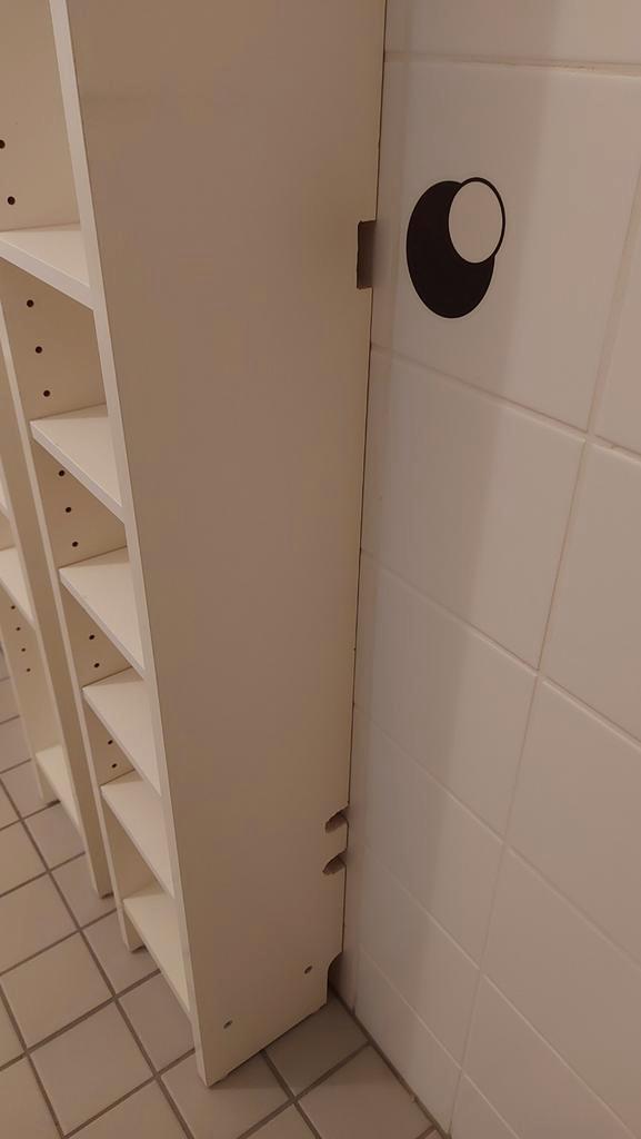 Wit Badkamerkastje / CD Rek - Smal en Hoog