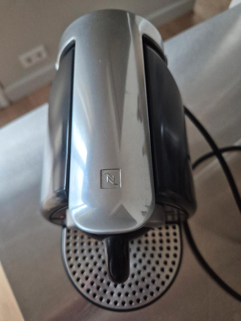 Nespresso apparaat GRATIS (lekt)