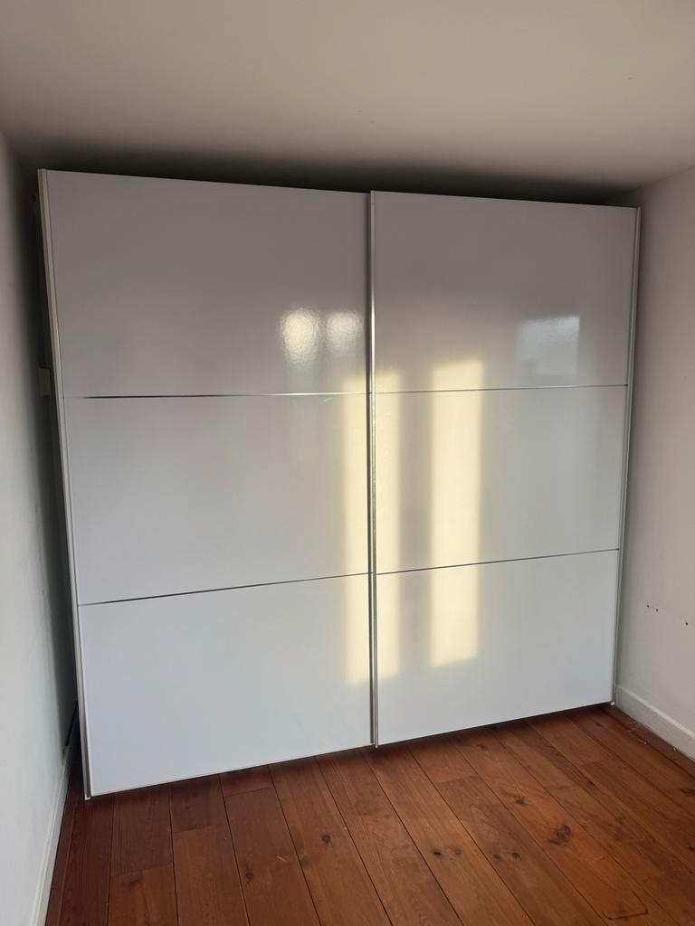 Gratis IKEA kast - Zelf demonteren!