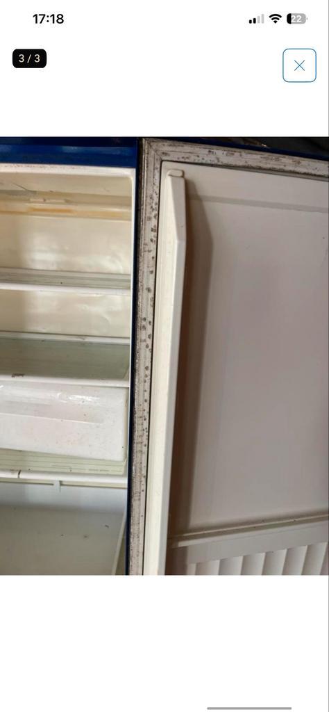 Gratis Koelkast - Beschimmeld, maar werkend!