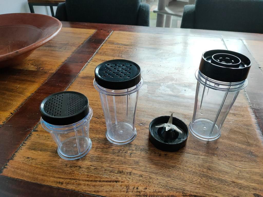 Gratis af te halen blender bekers, weinig gebruikt