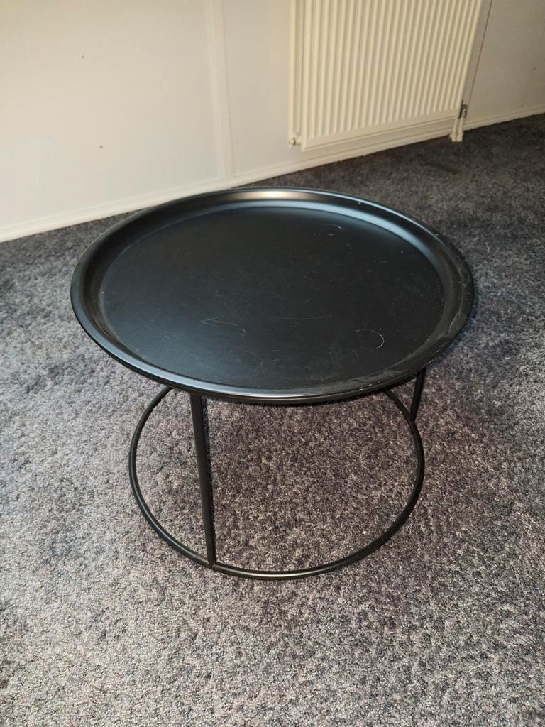 Metalen bijzettafel/salontafel - gratis