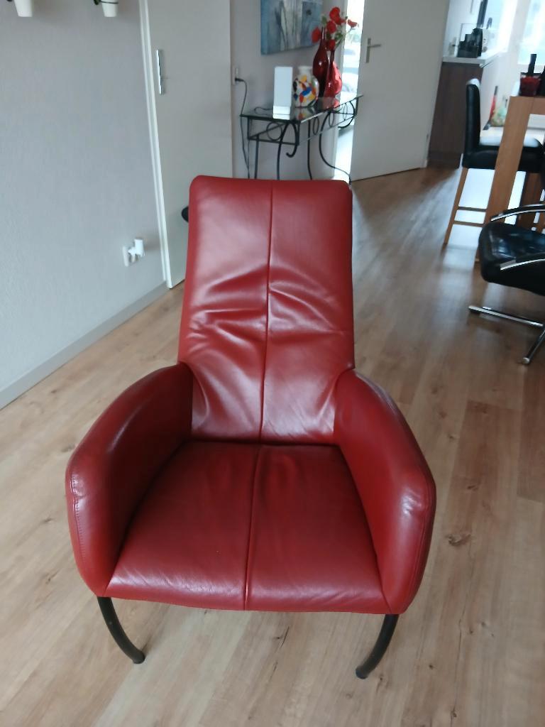 Aangeboden fauteuil, dames model