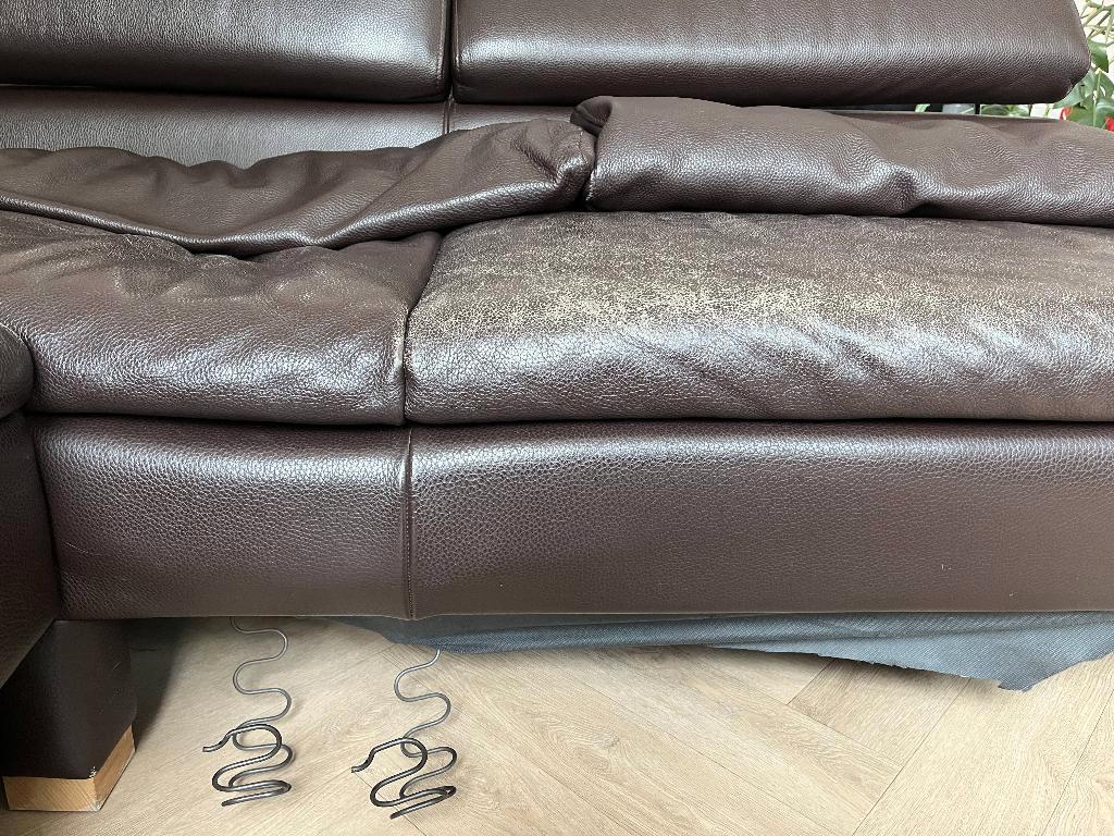 FREE/ GRATIS Brown Designer Leather Couch