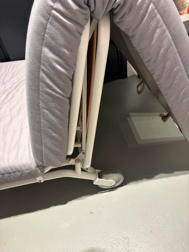 Ikea Eenpersoons Uitklapbed - Zo goed als nieuw!
